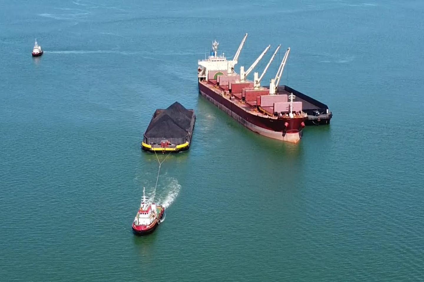 barge-batubara-marine-cargo