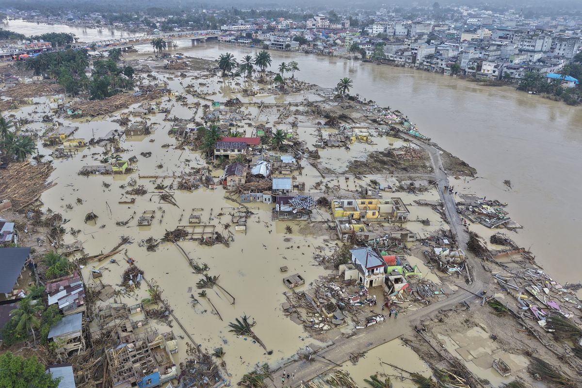 Banjir Sumatra Picu Lonjakan Klaim OJK Keluarkan 8 Perintah Darurat Banjir Sumatra Picu Lonjakan Klaim OJK Keluarkan 8 Perintah Darurat